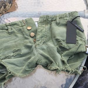 One teaspoon shorts